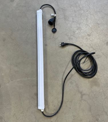LED Feuchtraumlampe inkl. Stecker/Kupplung